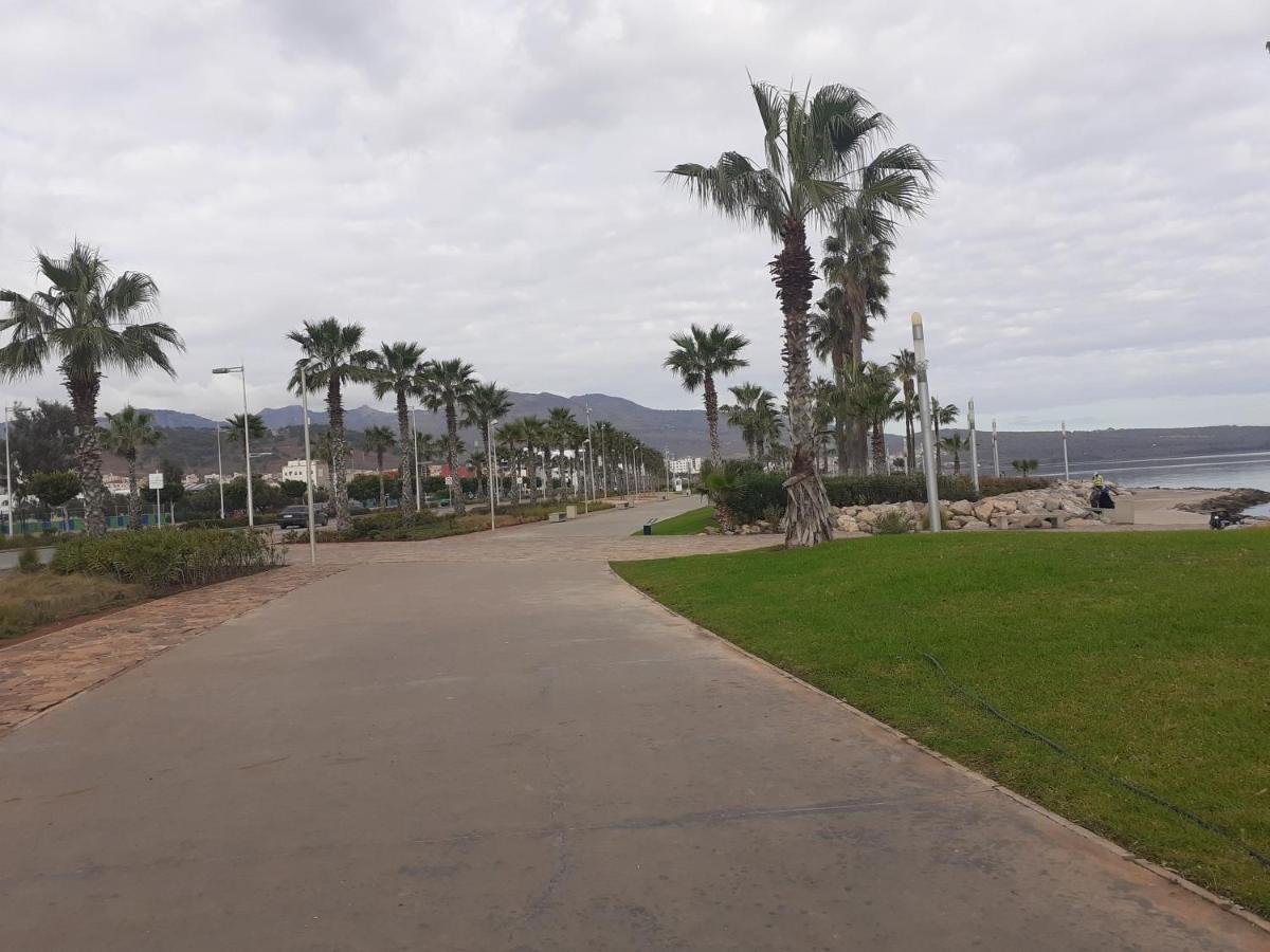 Residence La Corniche Etage 4 Nador Exteriör bild